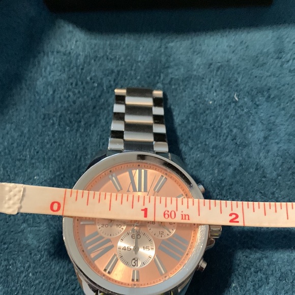 Michael Kors Watch - Picture 3 of 4